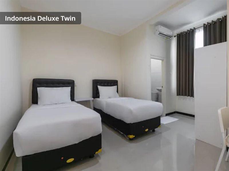 Отель Griya Loka 2 Syariah Near Simpang Lima Mitra Reddoorz Семаранг Экстерьер фото