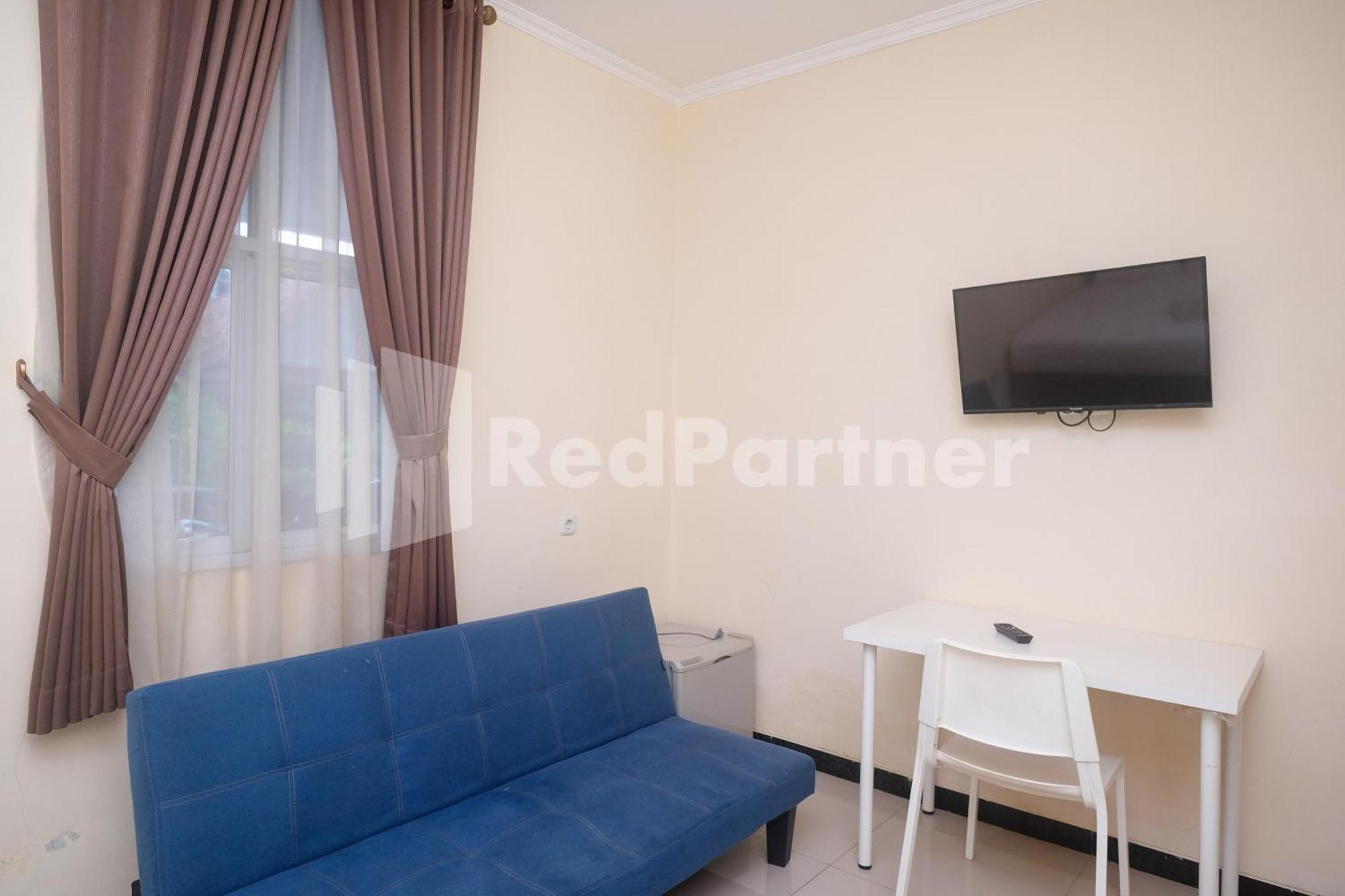 Отель Griya Loka 2 Syariah Near Simpang Lima Mitra Reddoorz Семаранг Экстерьер фото